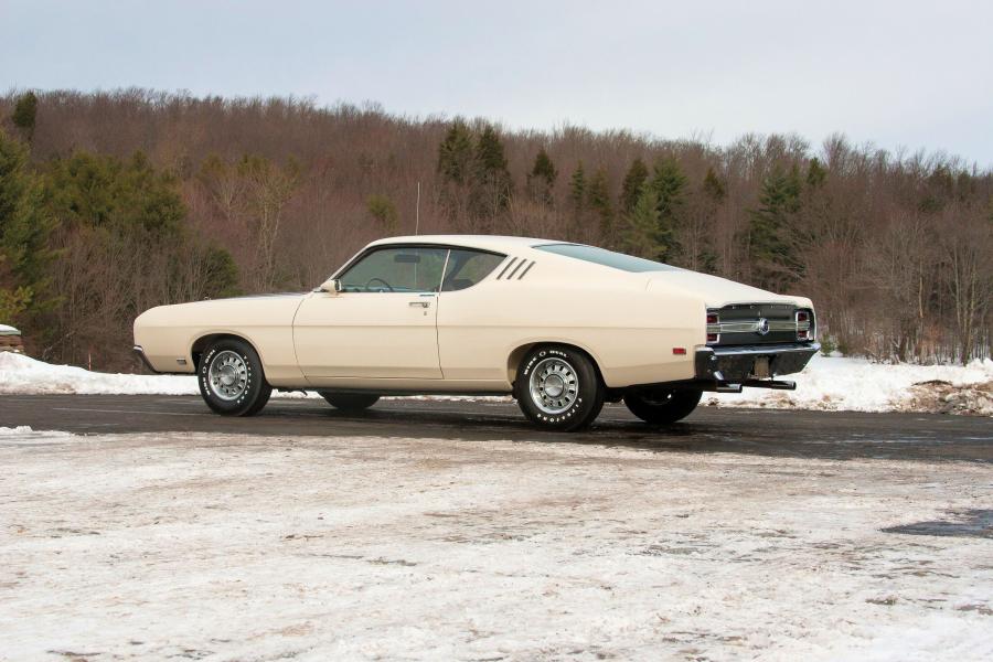  Ford Torino Talladega 1969 года  (фото 11 из 16)